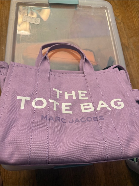 Marc Jacobs Handbags - Marc Jacobs Lavender Canvas Tote medium size used
